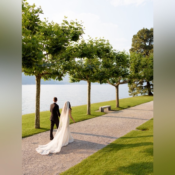 Pallas Couture “Bellamy” inspired wedding dress - Picture 3 of 10